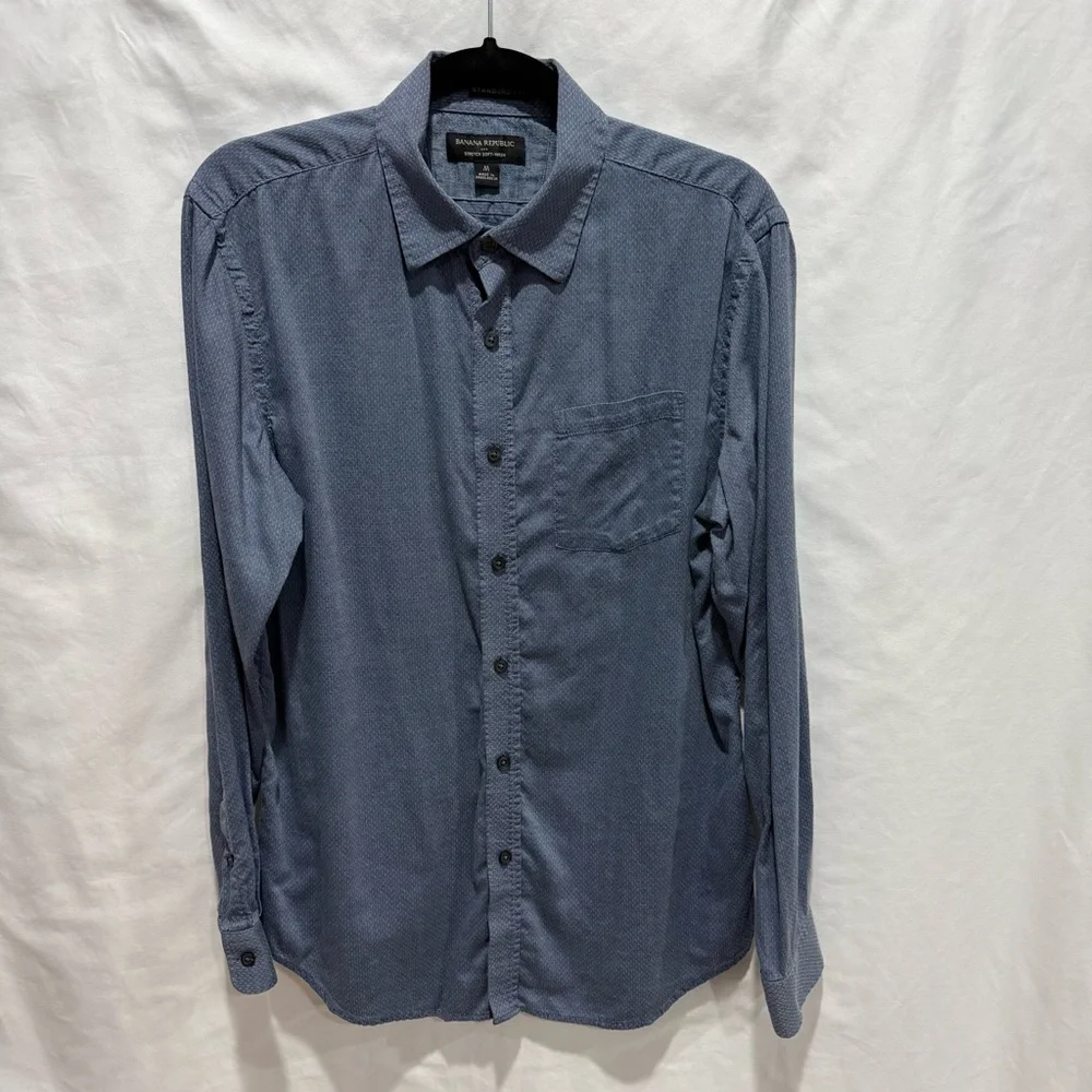 Banana Republic Medium Stretch Soft-Wash Textured Button Up Shirt Casual‎ Smart